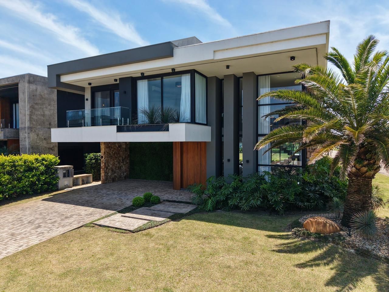 Casa em Condomínio 5 dormitórios para venda, Centro em Xangri-lá | Ref.: 10397