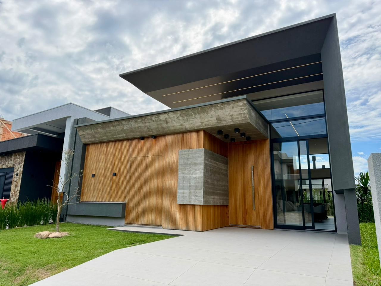 Casa em Condomínio 4 dormitórios para venda, Centro em Xangri-lá | Ref.: 15513