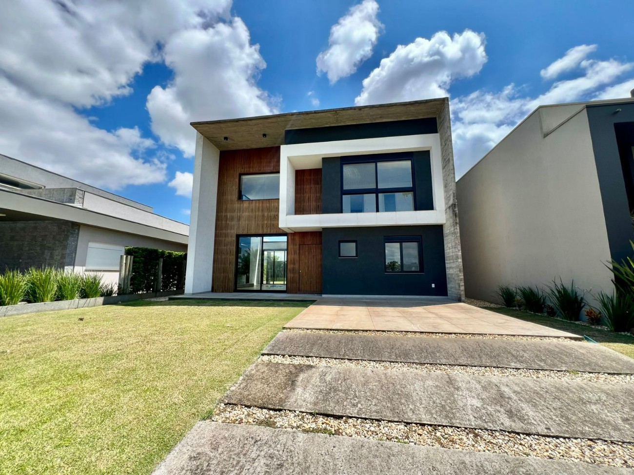 Casa em Condomínio 4 dormitórios para venda, Centro em Xangri-lá | Ref.: 15572