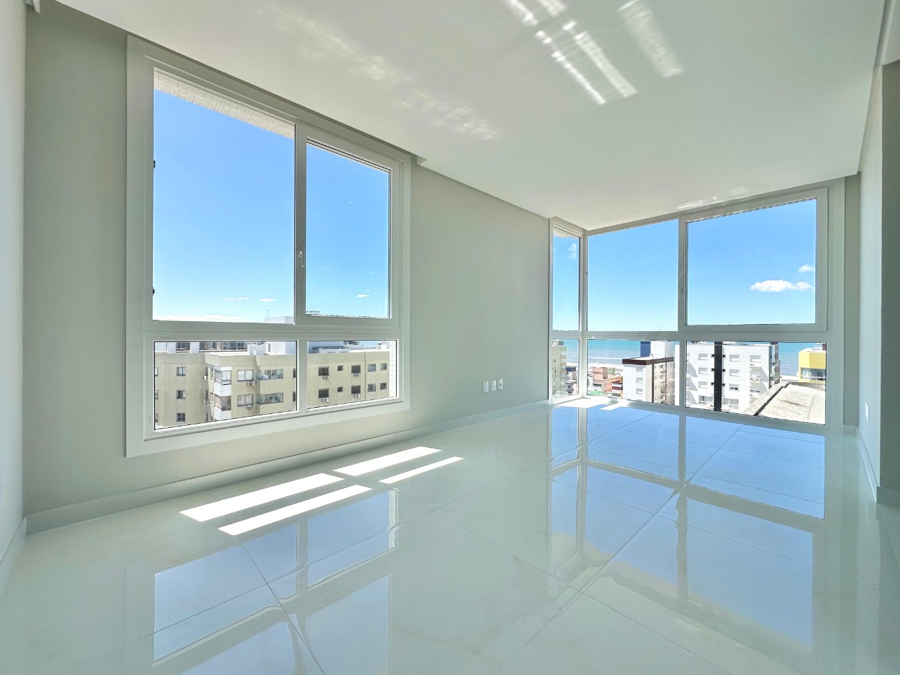 Apartamento 2 dormitórios para venda, Centro em Capão da Canoa | Ref.: 17023