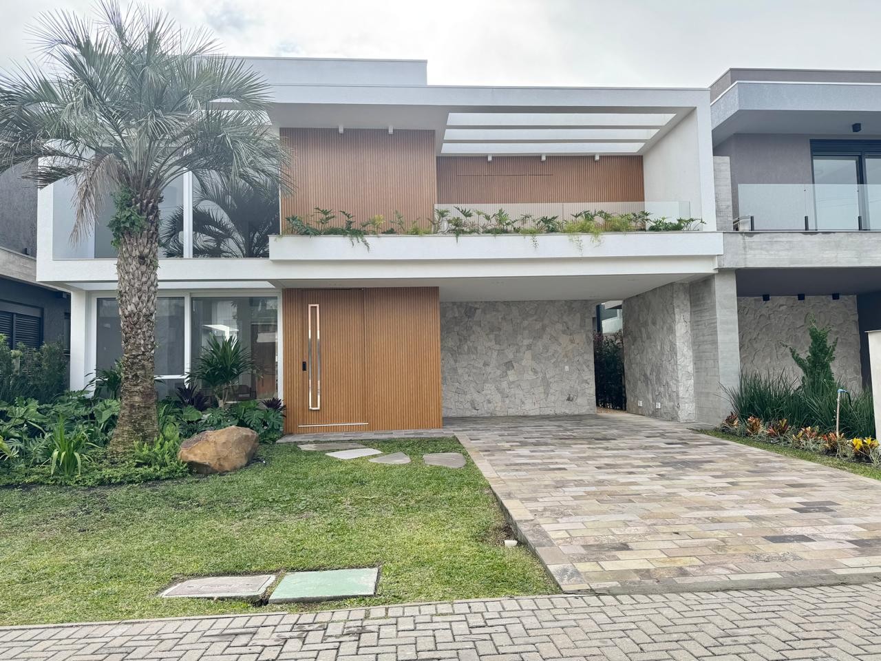 Casa em Condomínio 4 dormitórios para venda, Centro em Xangri-lá | Ref.: 17345