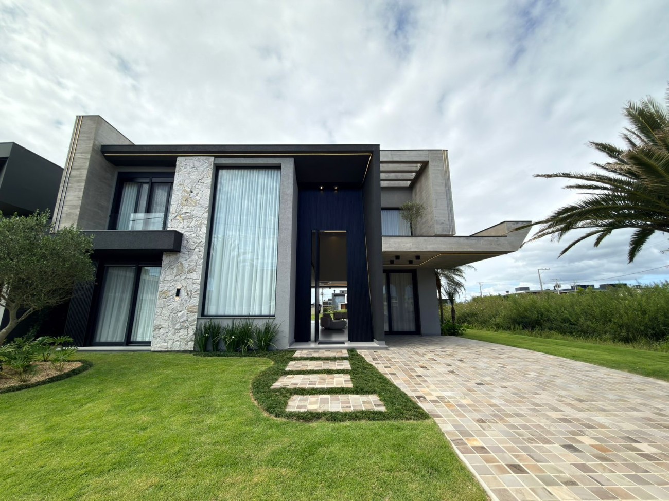 Casa em Condomínio 5 dormitórios para venda, Centro em Xangri-lá | Ref.: 18390