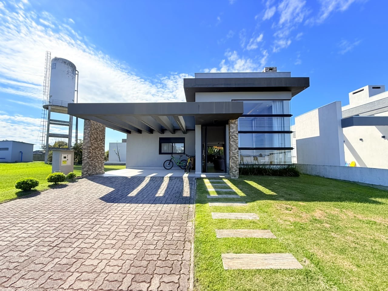 Casa em Condomínio 4 dormitórios para venda, Dubai Resort em Capão da Canoa | Ref.: 2325