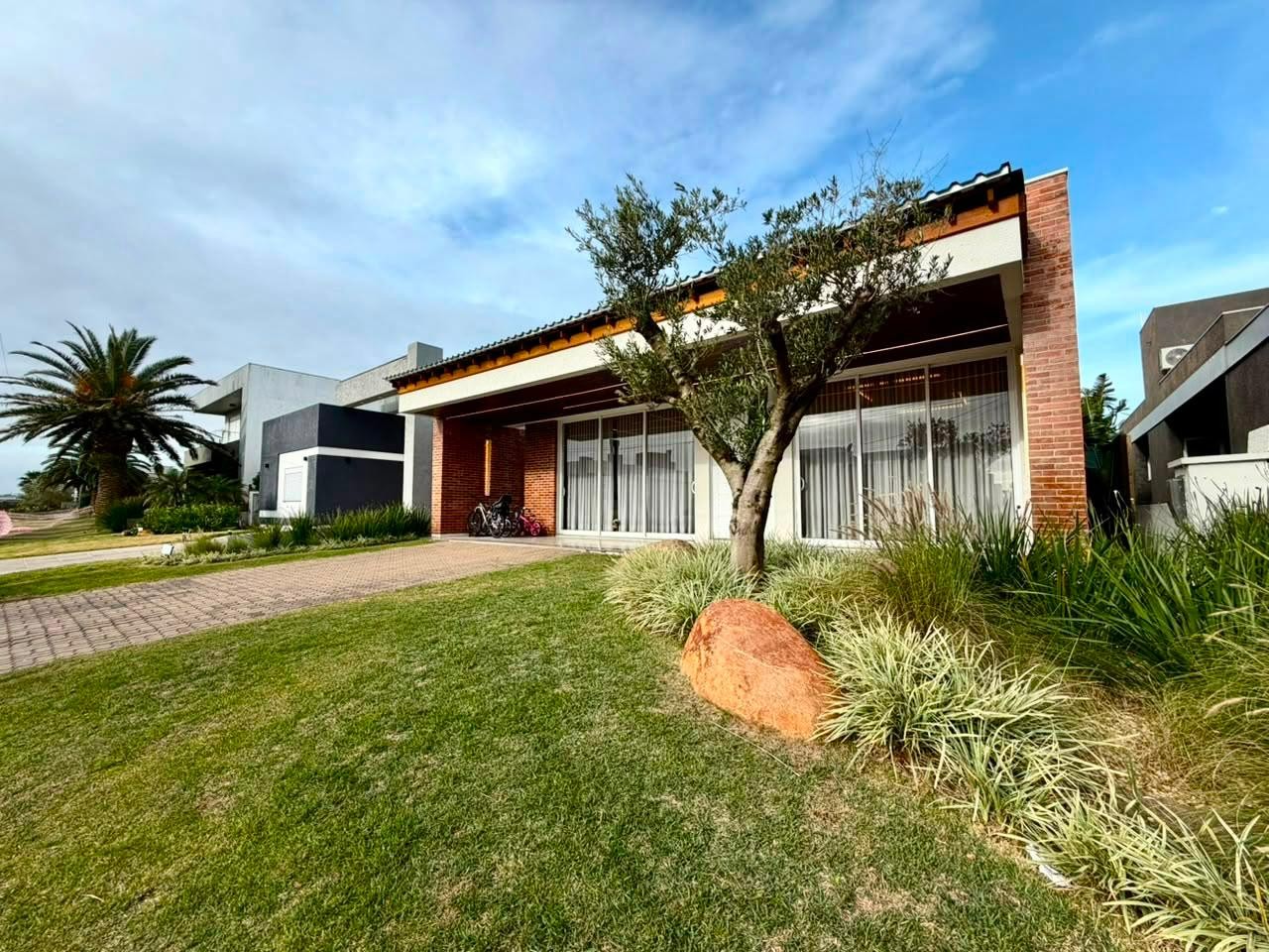Casa em Condomínio 3 dormitórios para venda, Araça em Capão da Canoa | Ref.: 8150