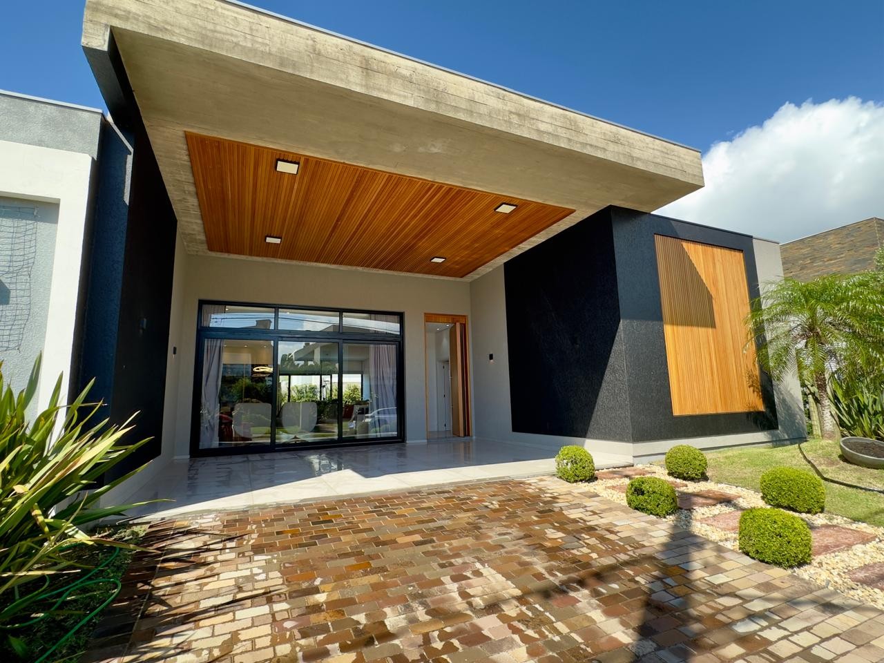 Casa em Condomínio 4 dormitórios para venda, Centro em Xangri-lá | Ref.: 9627